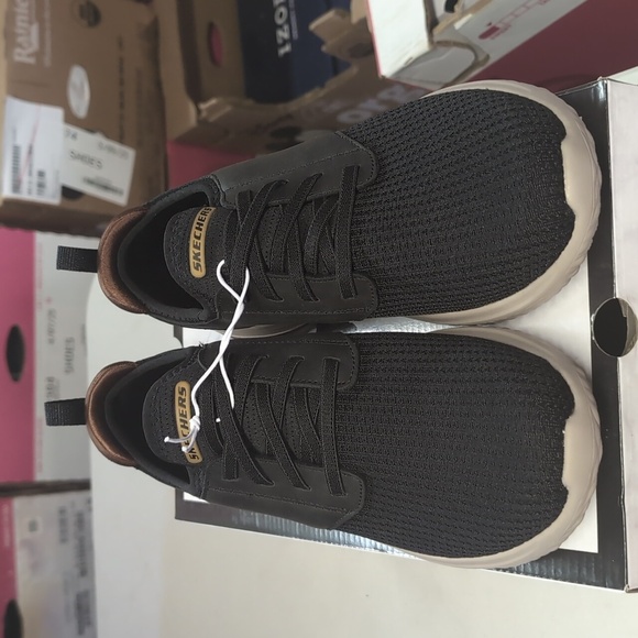 Skechers Men's Delson Shoes BLACK Color Size 9 - Picture 1 of 8